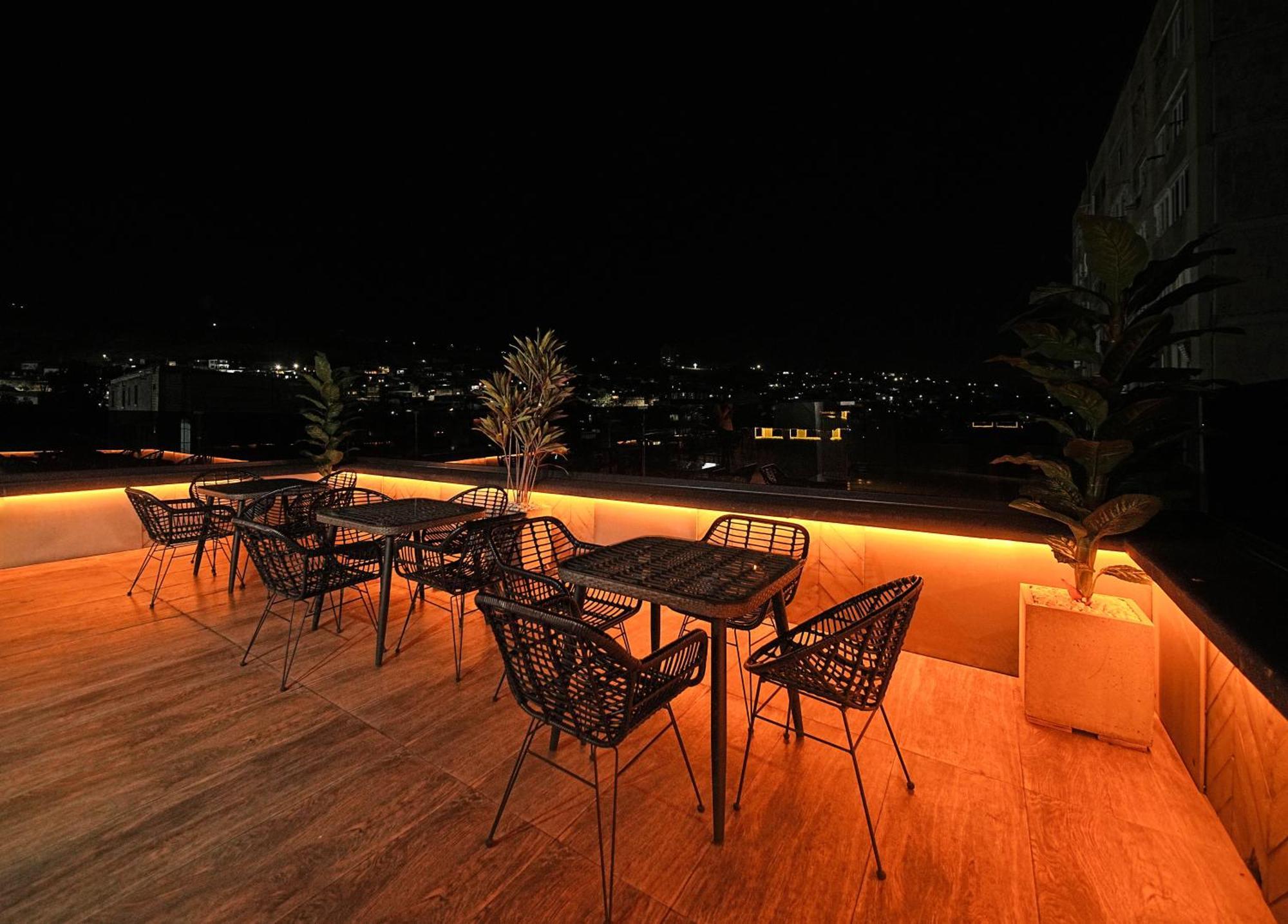 Revive Boutique Hotel Єреван Екстер'єр фото
